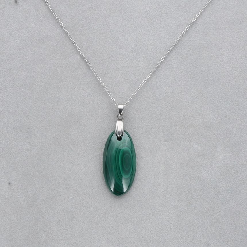 Malachite Cabochon percé 53