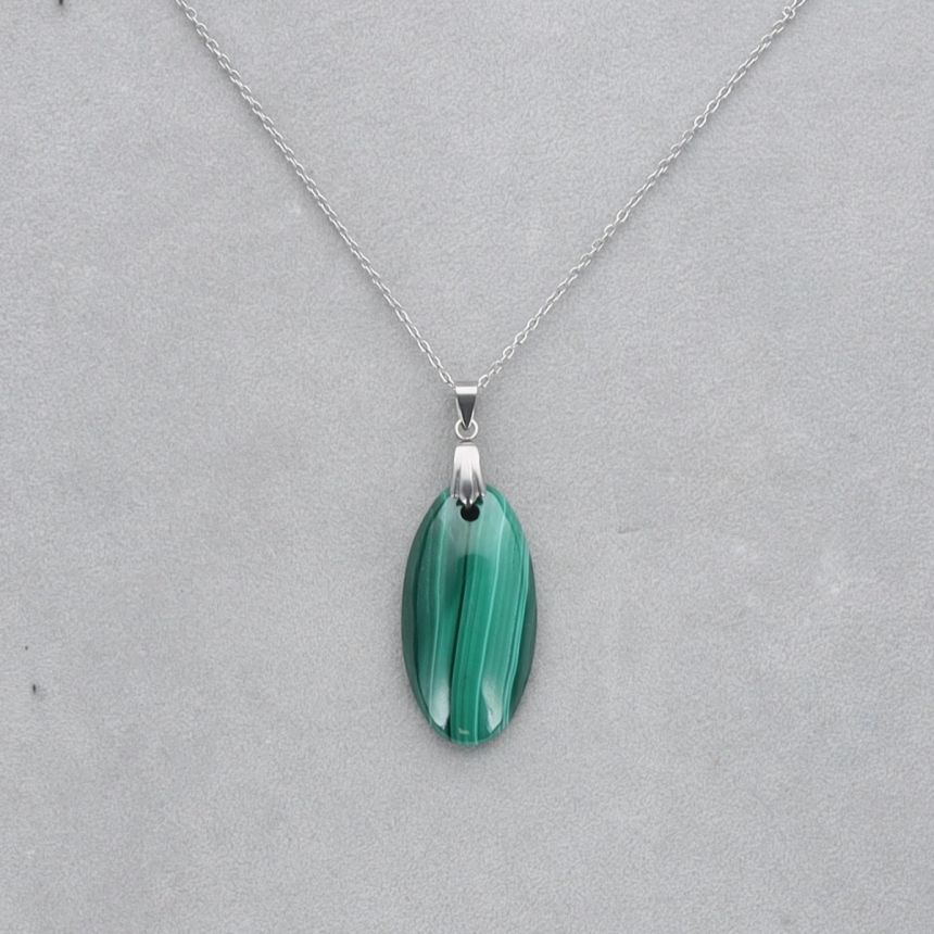 Malachite Cabochon percé 54