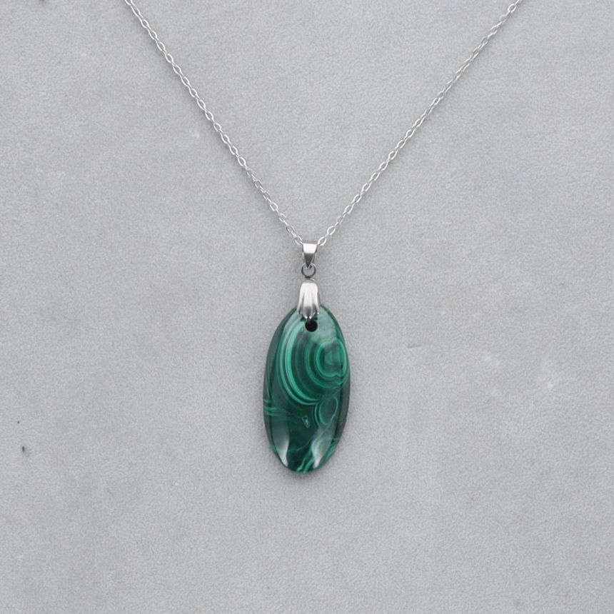 Malachite Cabochon percé 56