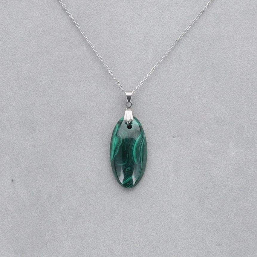 Malachite Cabochon percé 62