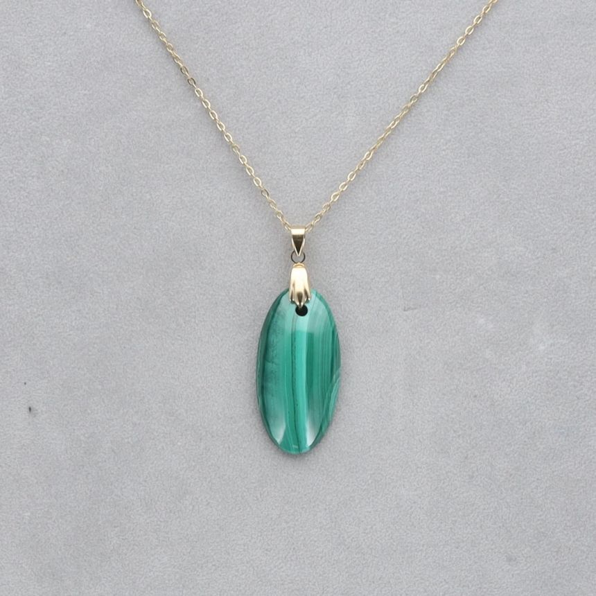 Malachite Cabochon percé 66