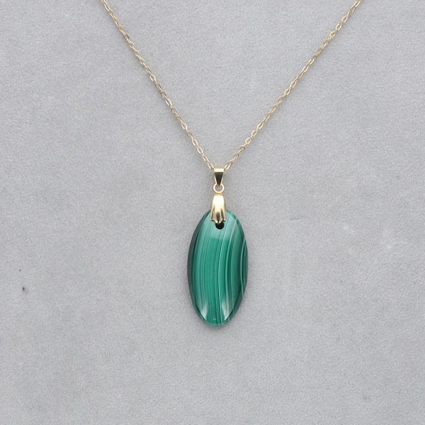 Malachite Cabochon percé 67