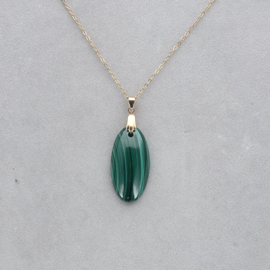 Malachite Cabochon percé 72